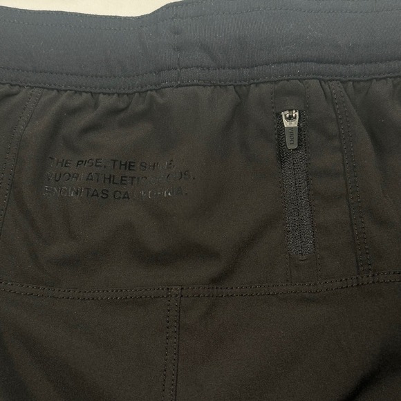Vuori Shorts Mens XL‎ Black Fullerton Lined 2 In 1 Active Gym Training Stretch - Picture 8 of 10